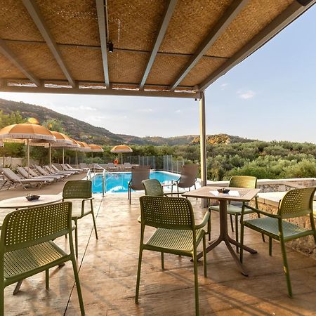 Olympia Zervea Studios With Pool - Apartment Kardhamili Luaran gambar