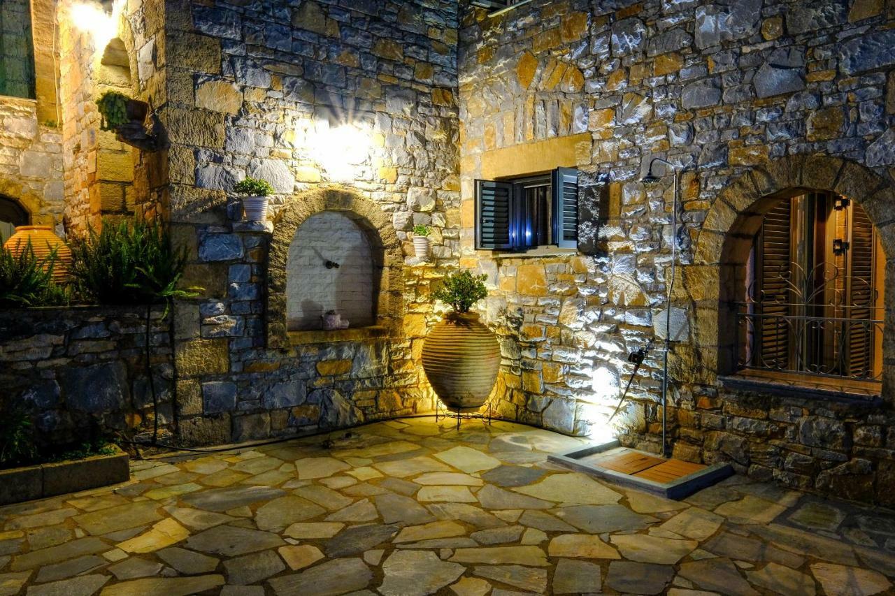 Olympia Zervea Studios With Pool - Apartment Kardhamili Luaran gambar